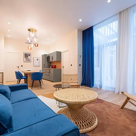 Apartment Loft In Canal Saint Martin