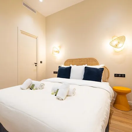 Apartment Loft In Canal Saint Martin *