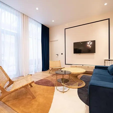 Apartment Loft In Canal Saint Martin