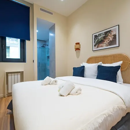Apartment Loft In Canal Saint Martin Paris