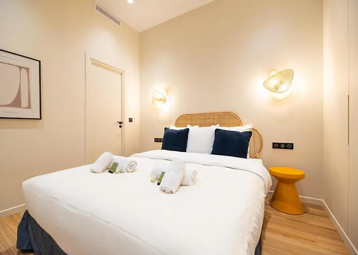 Apartahotel Loft In Canal Saint Martin 4*